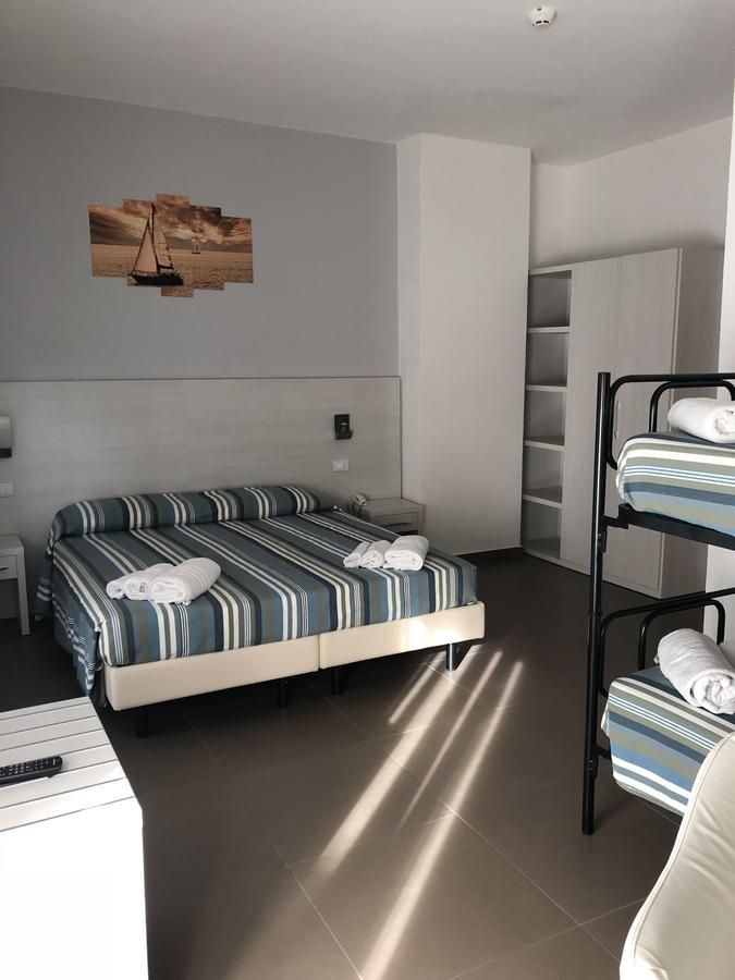 Hotel Gin