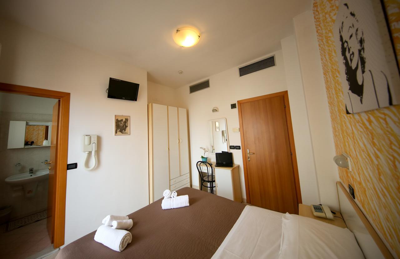 Petrarca Hotel 3*