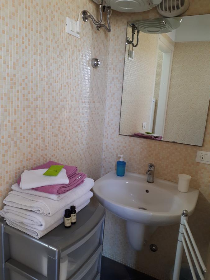 Desiree Aparthotel *