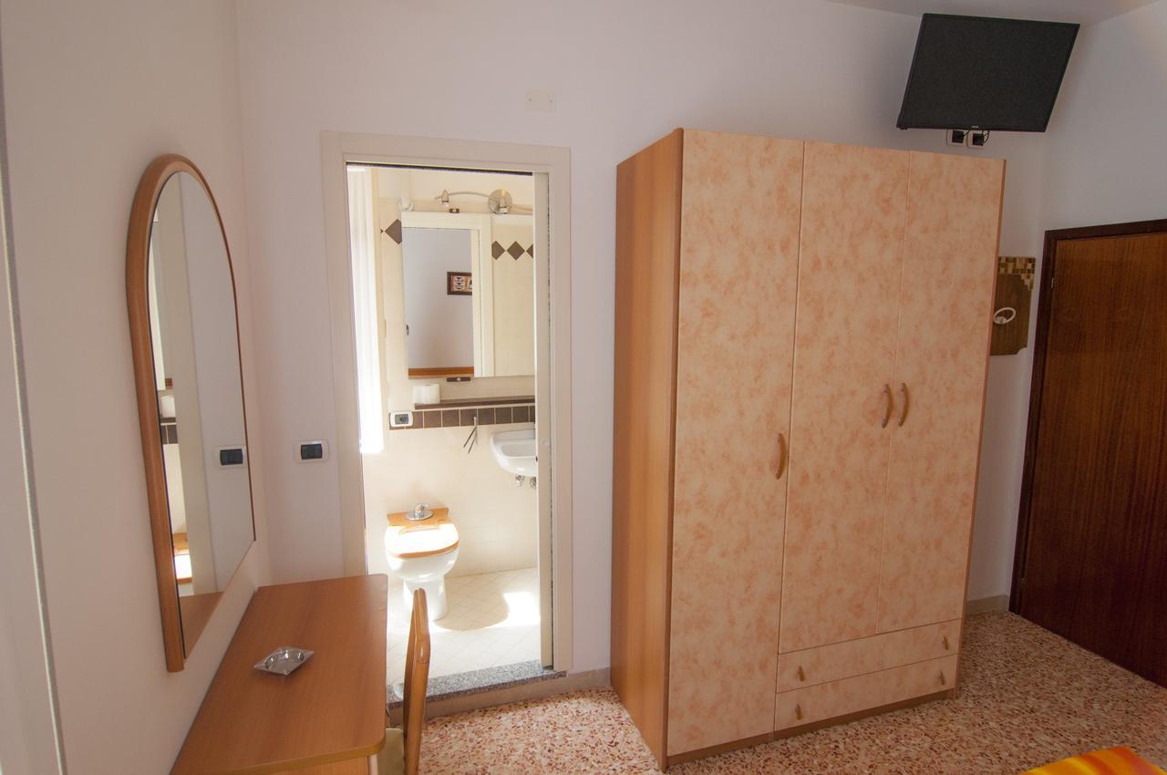 Greta Hotel 2*