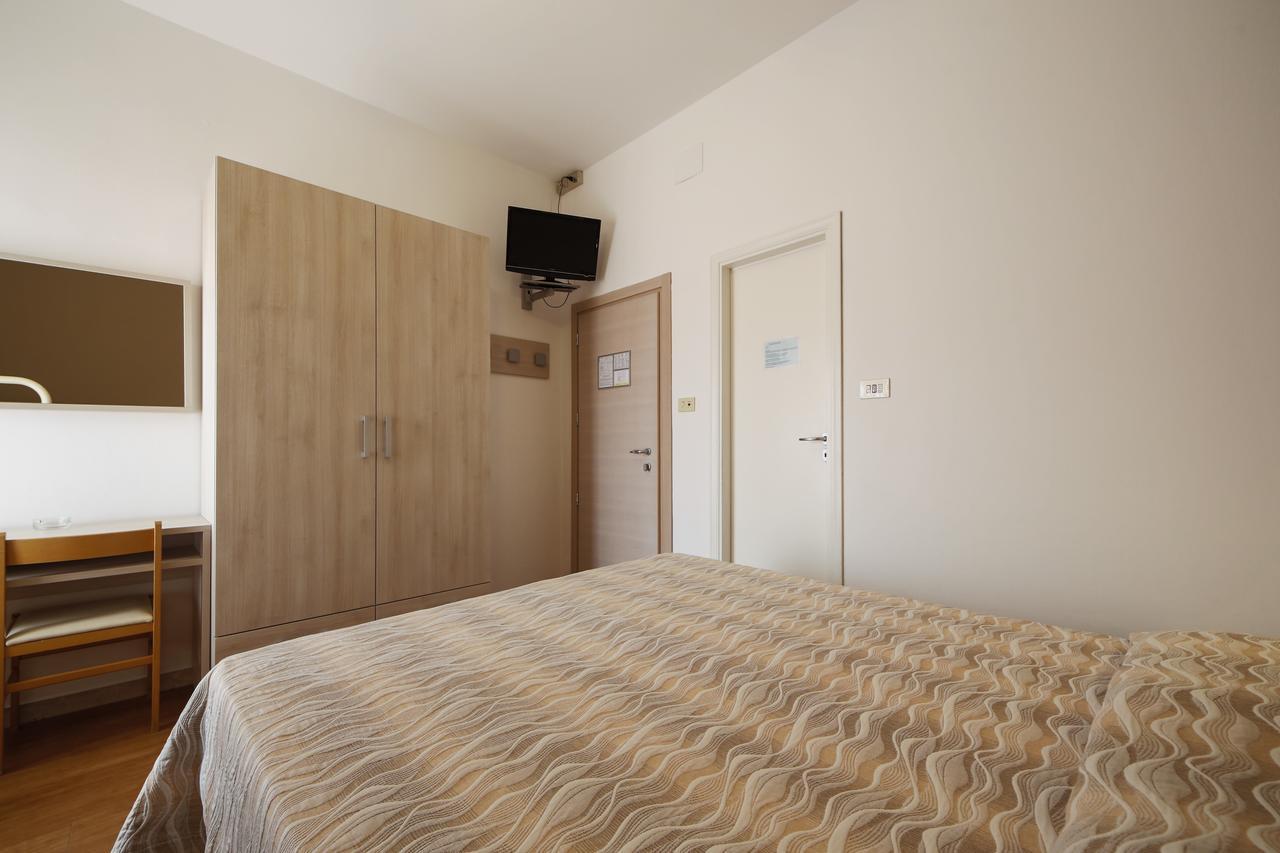 Hotel Susanna 2*