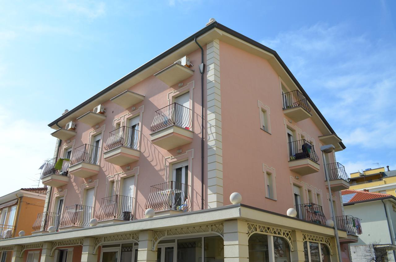 Uno Studio&suites Appart hôtel 2*