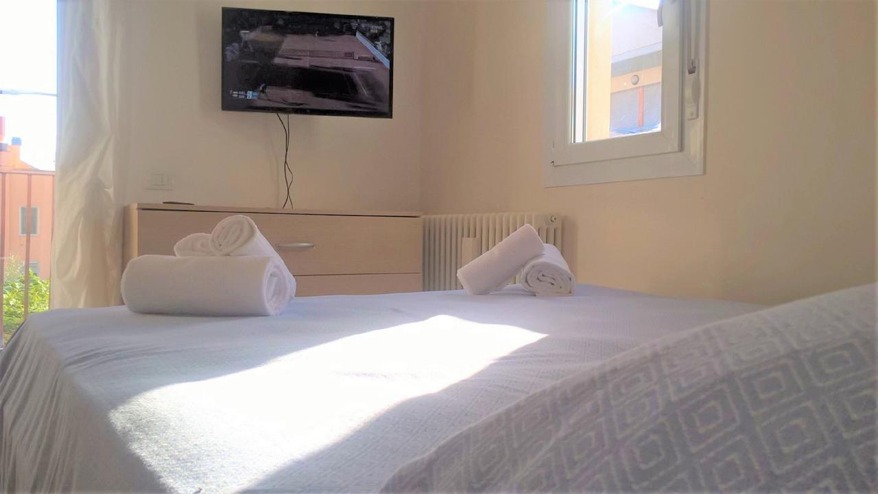 Uno Studio&suites Aparthotel 2*