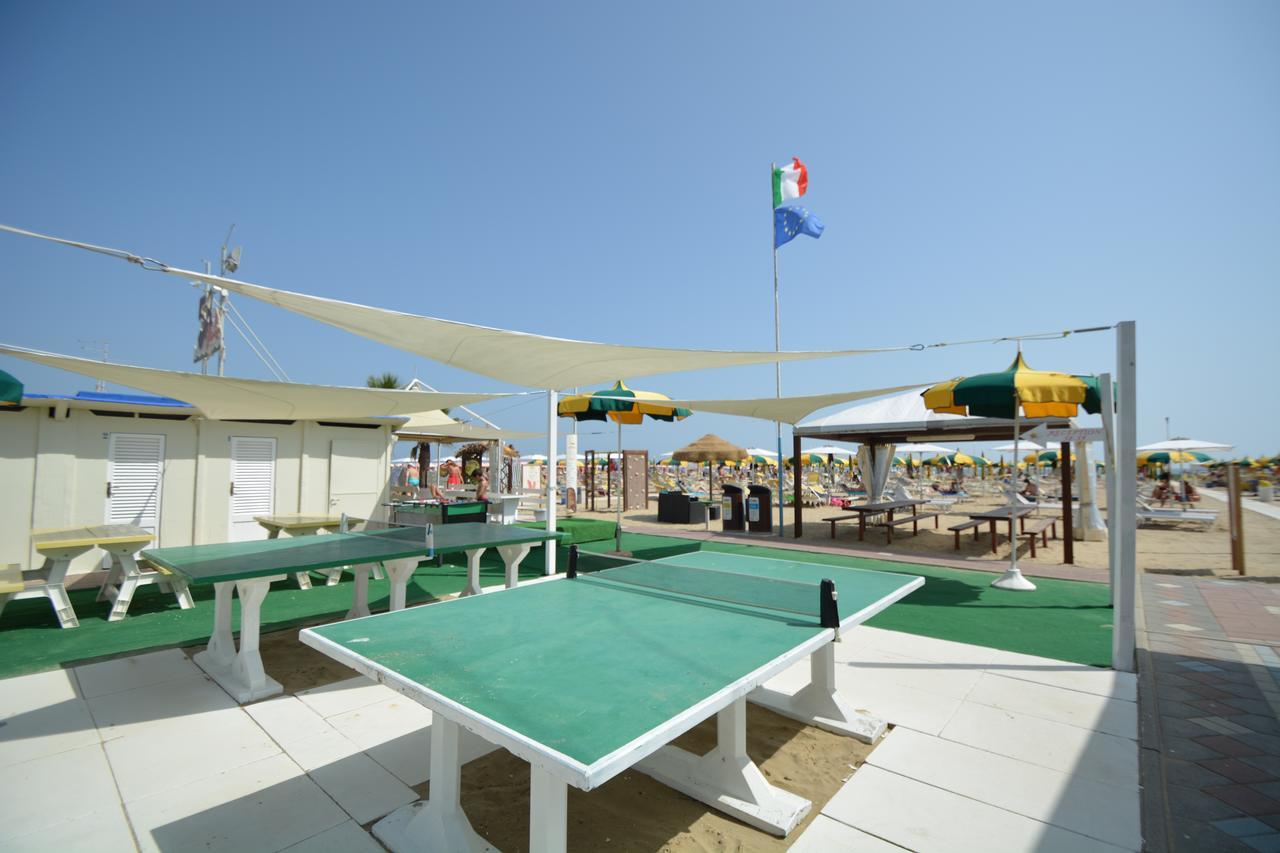 Hotel Lotus & 3*