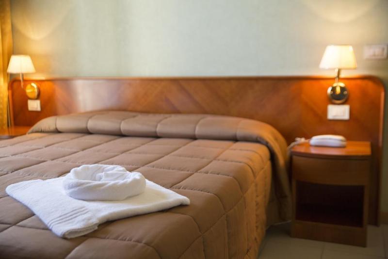 Rèmin Plaza Hotel