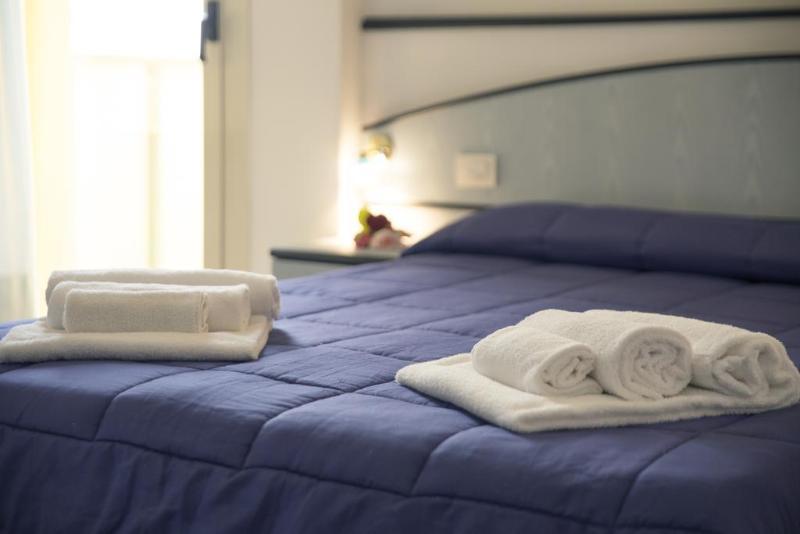 Remin Plaza Hotel 4*