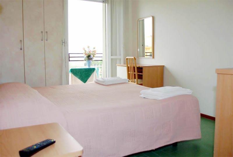 Bacco Hotel 2*
