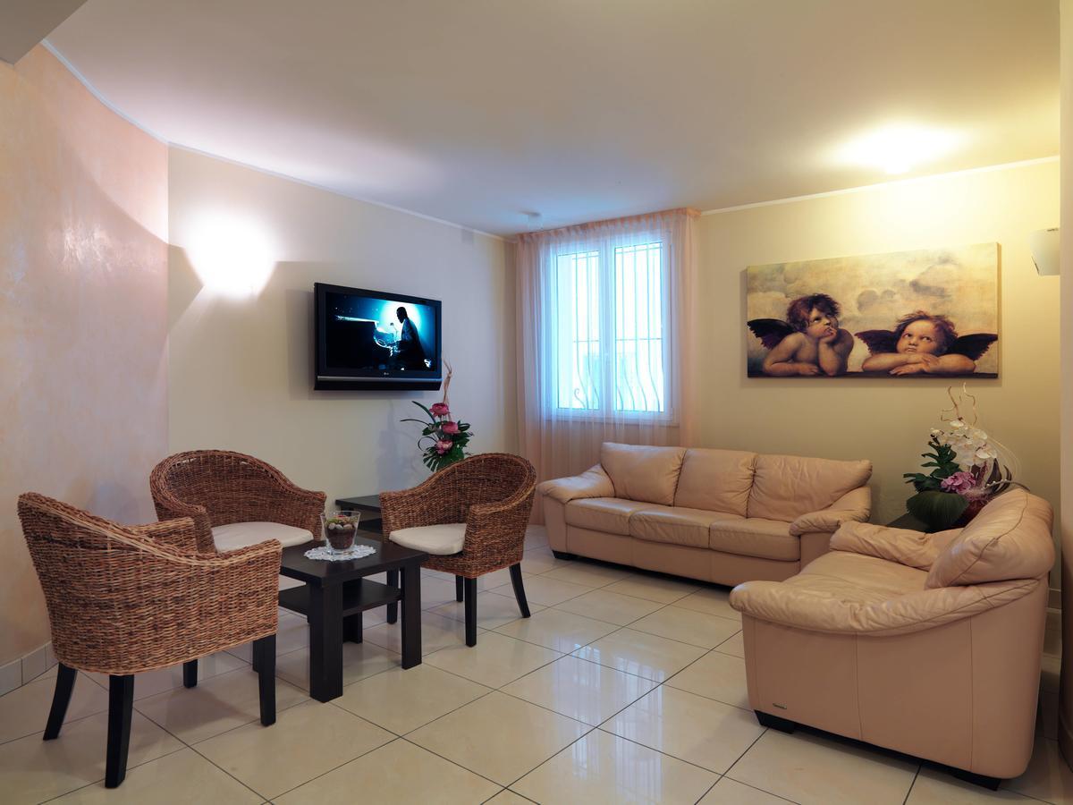 Ombretta Mare Hotel 3*