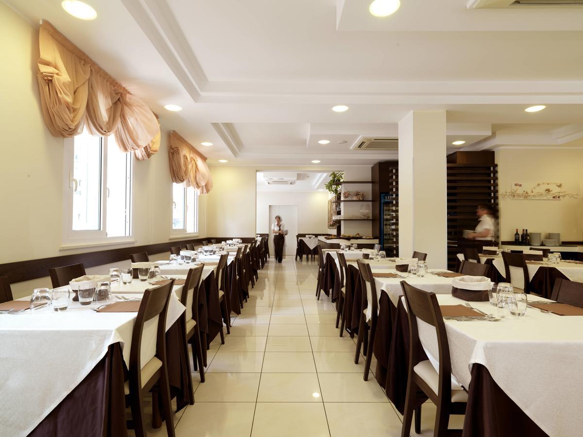 Hotel Ombretta Mare Rimini