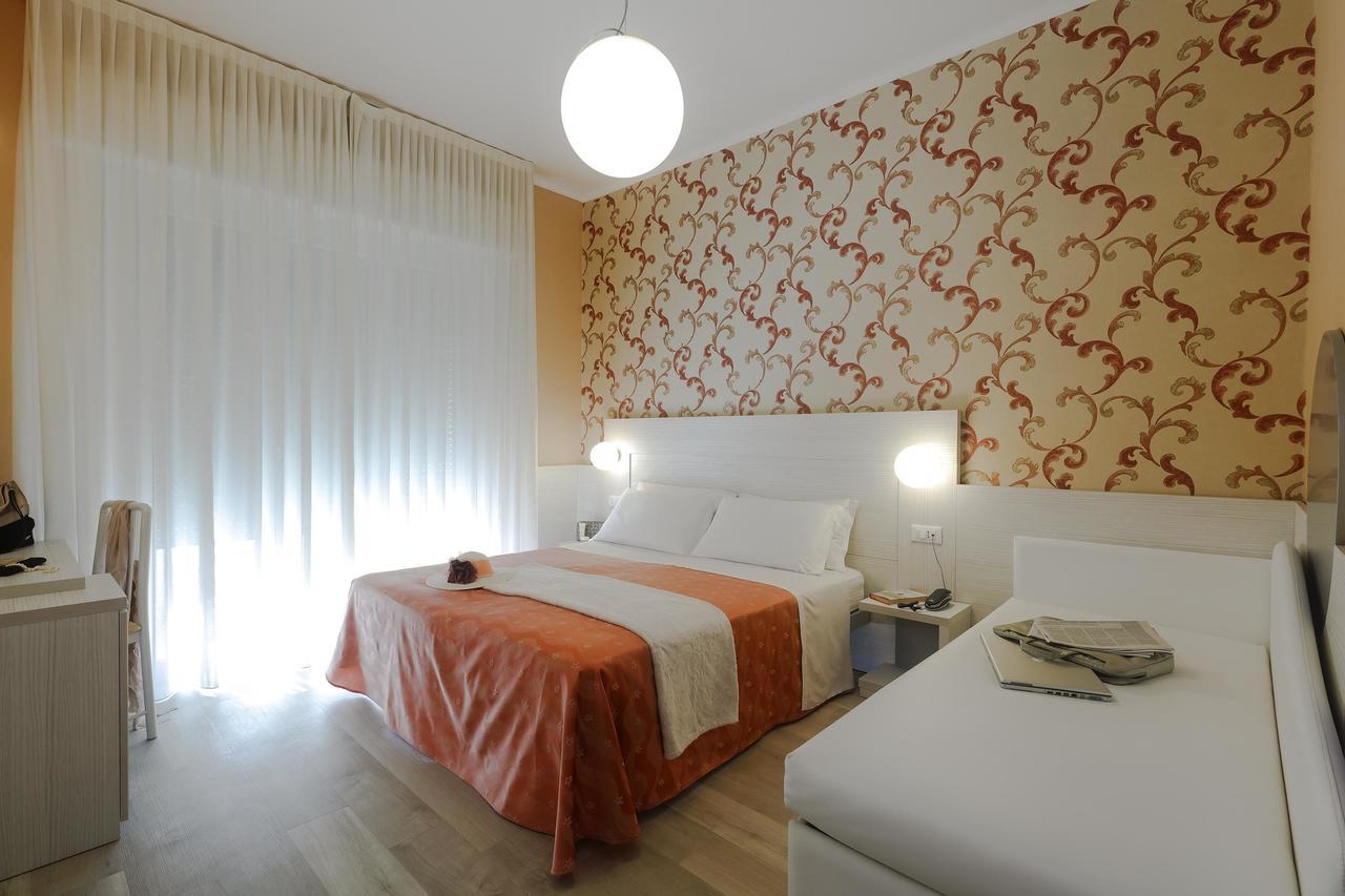Ombretta Mare 3*