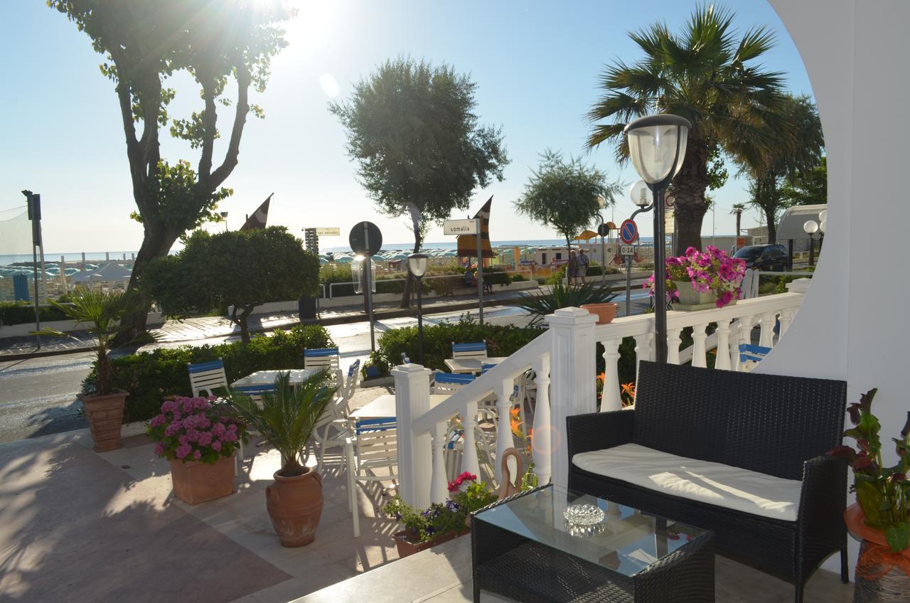 Hotel Ideal 3*