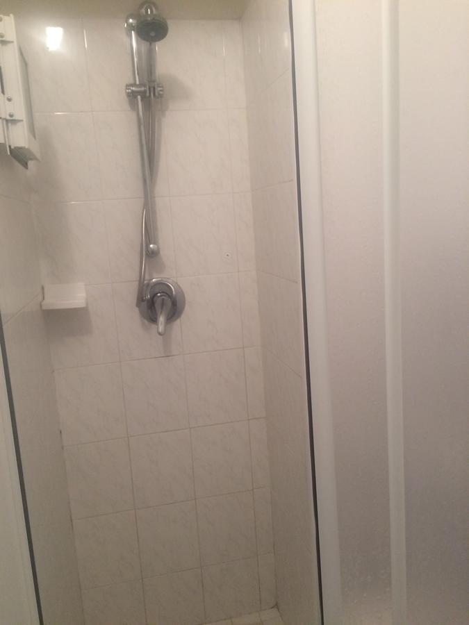 Hotel John 3*