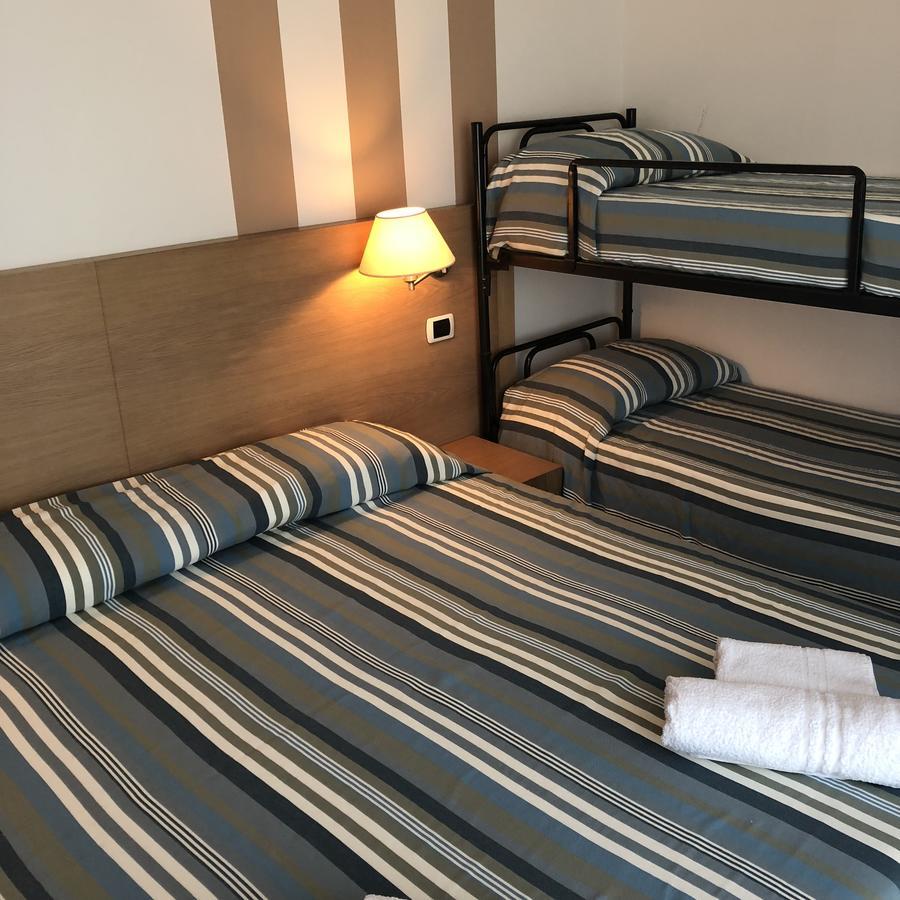 Gin Hotel Rimini
