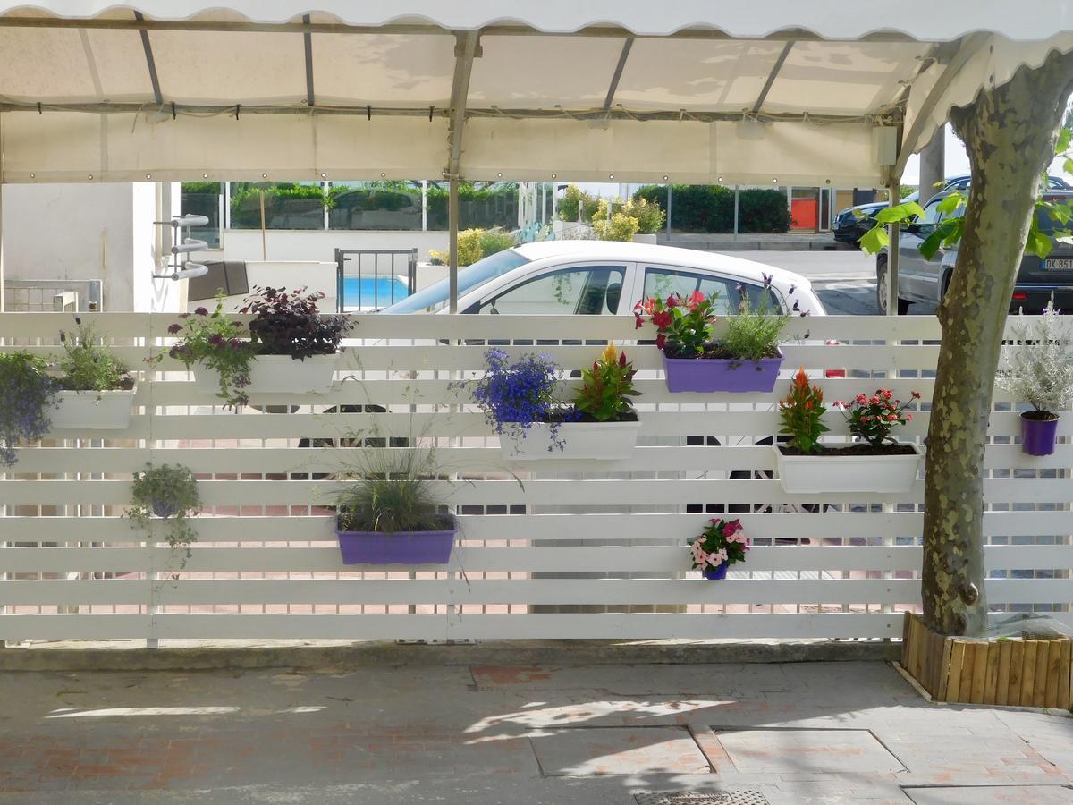 Dolores Hotel 3*