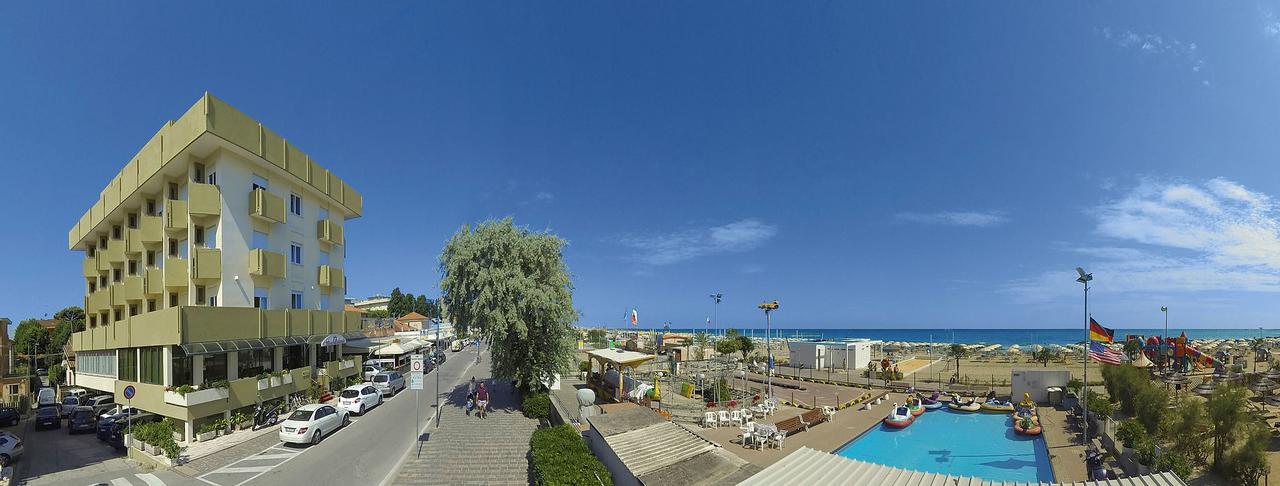 Hotel Colombo Rimini