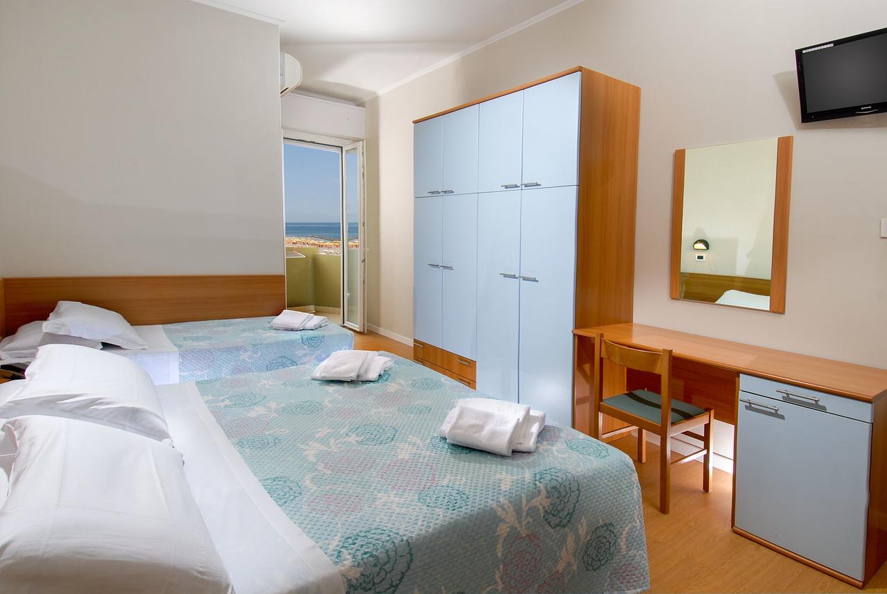 Hotel Colombo 3*
