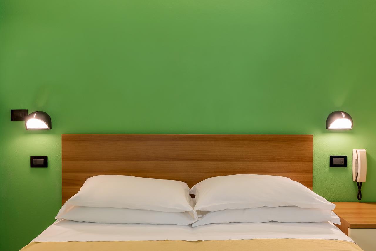 Hot N' Fun Berna Hotel