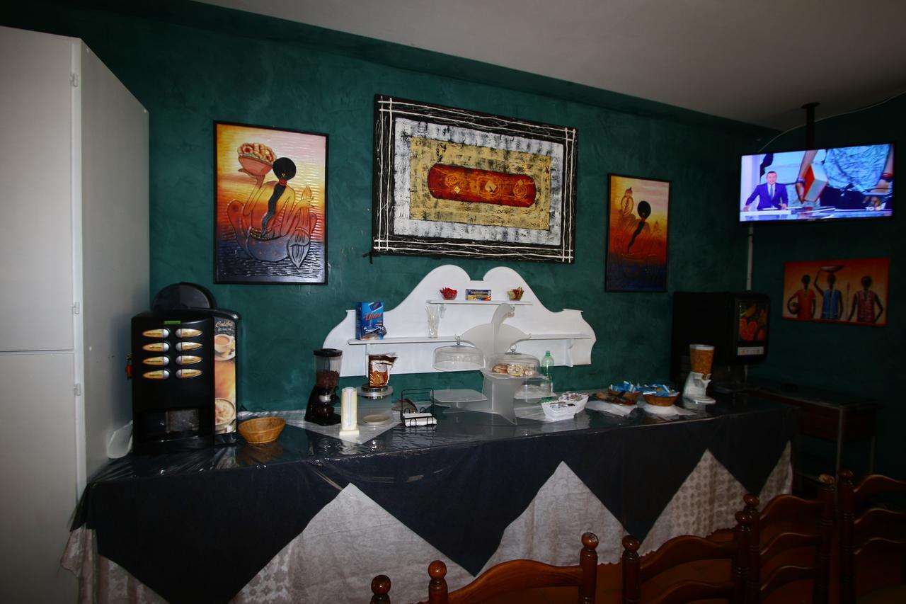 Emanuela Hotel 2*