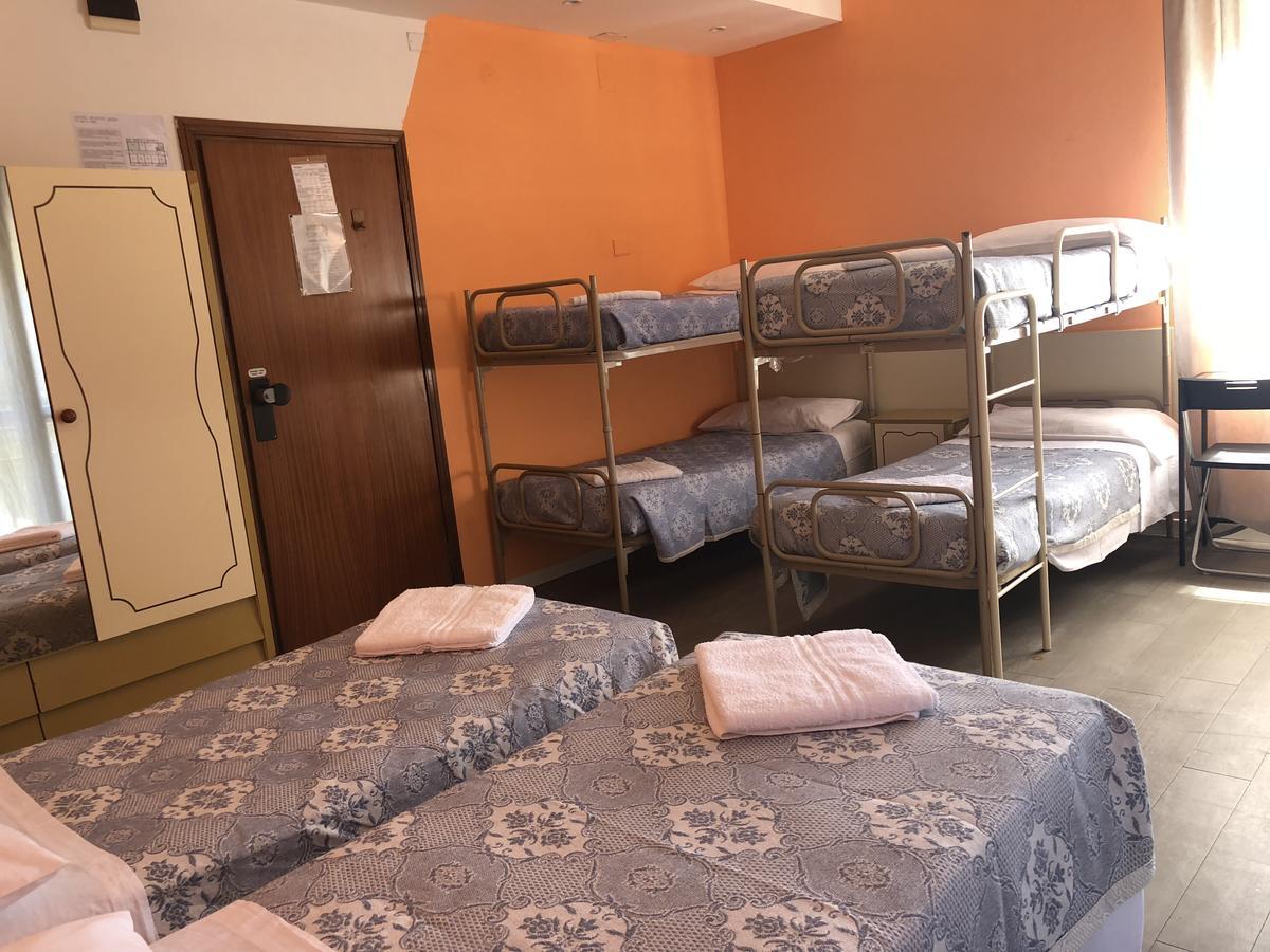 Be Hotel 3*