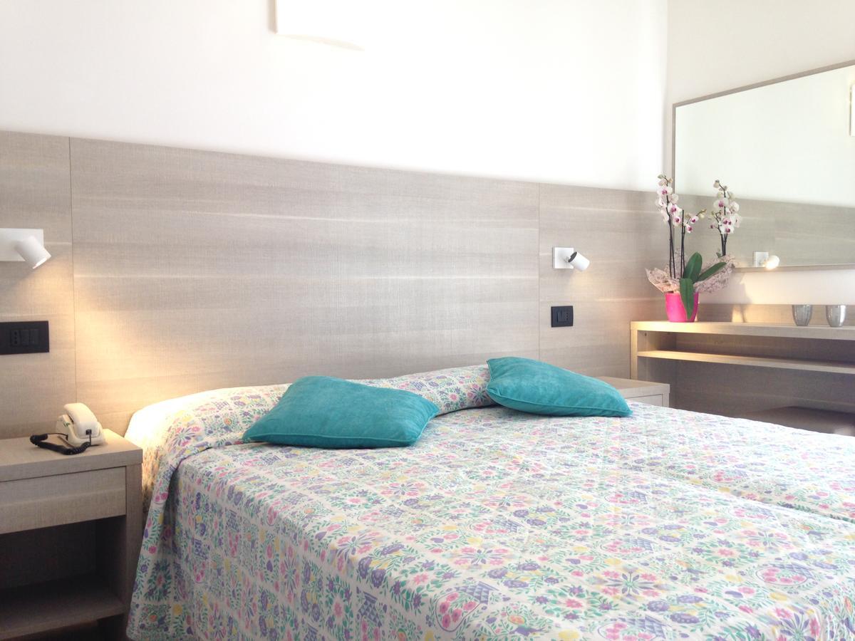 Daniela Hotel 3*