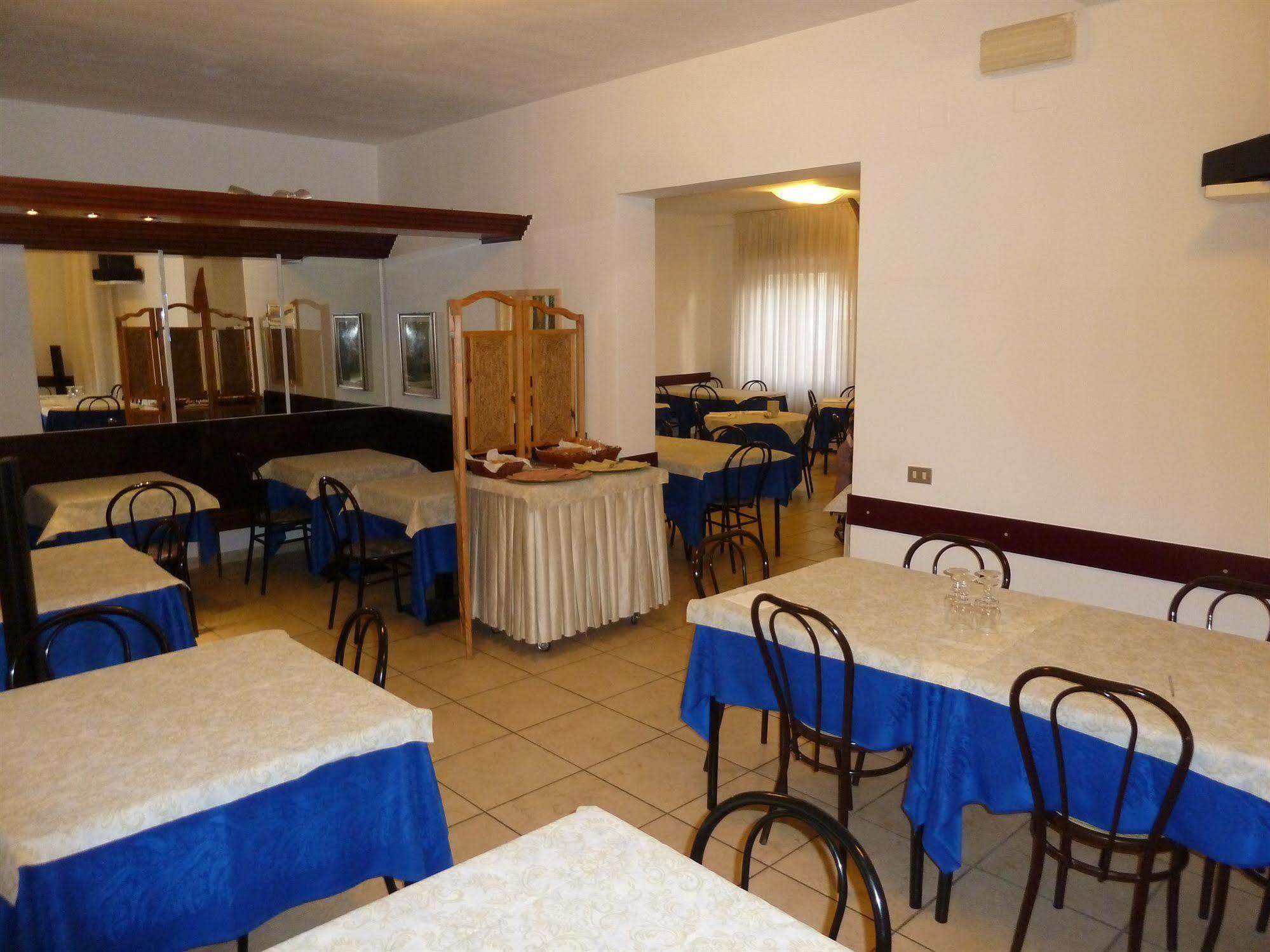 Abamar Hotel 3*