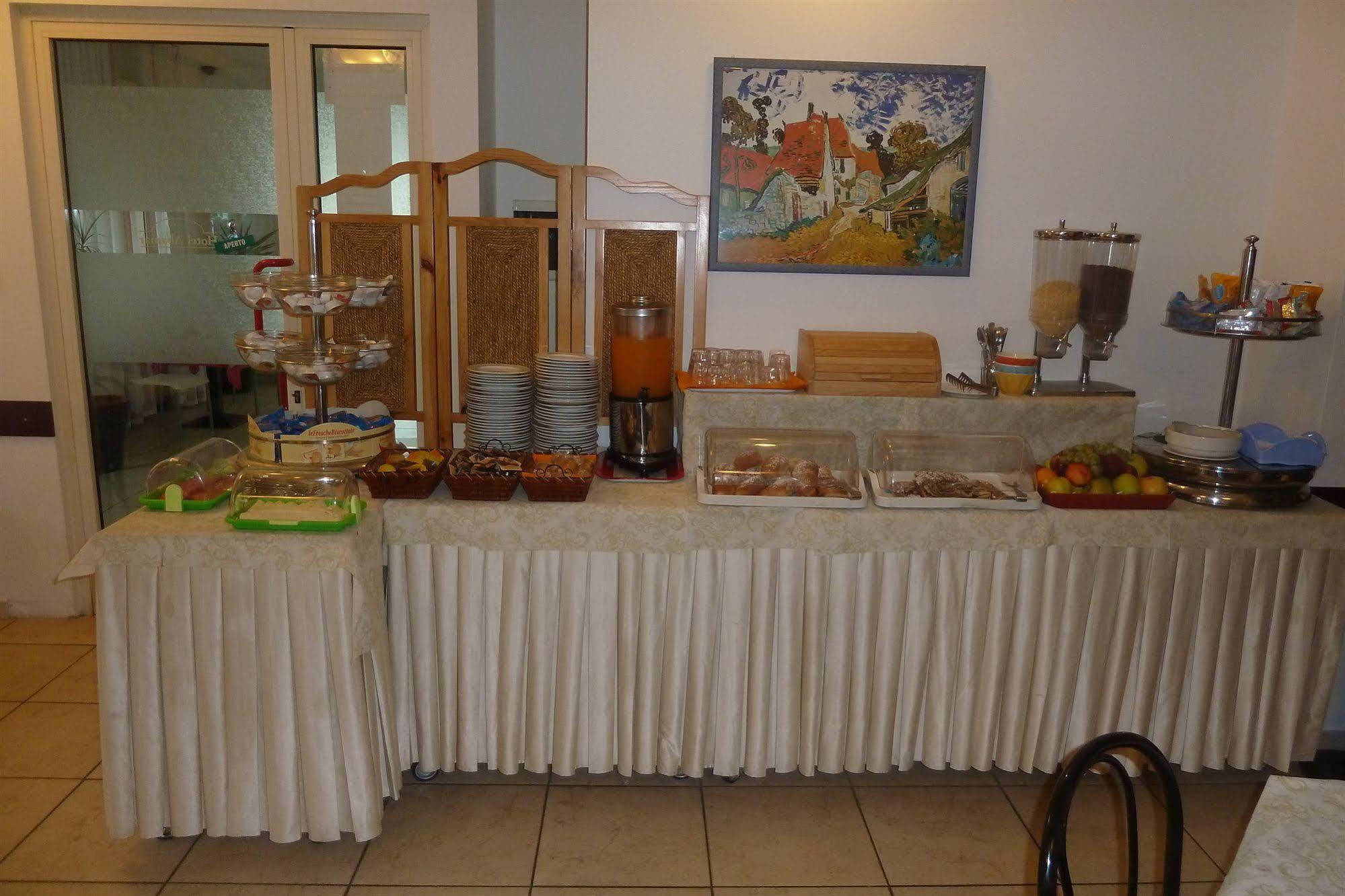 Abamar Hotel 3*
