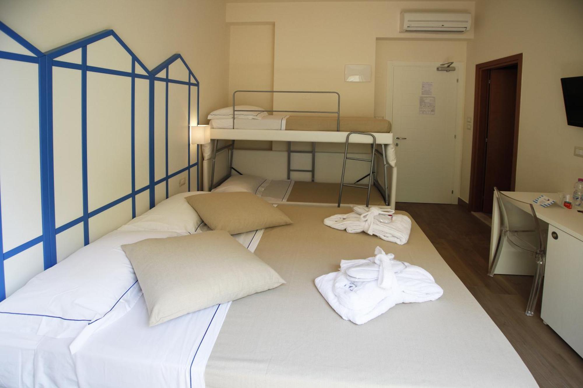 Hotel Mini 3*