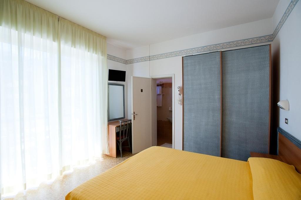 Hotel Mauri 2*
