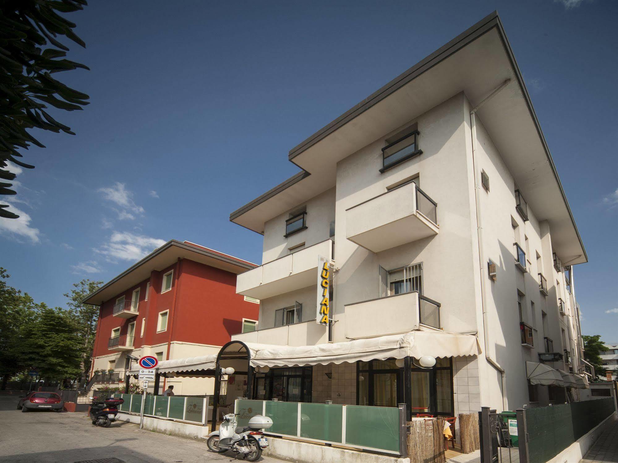 Hotel Luna 3*