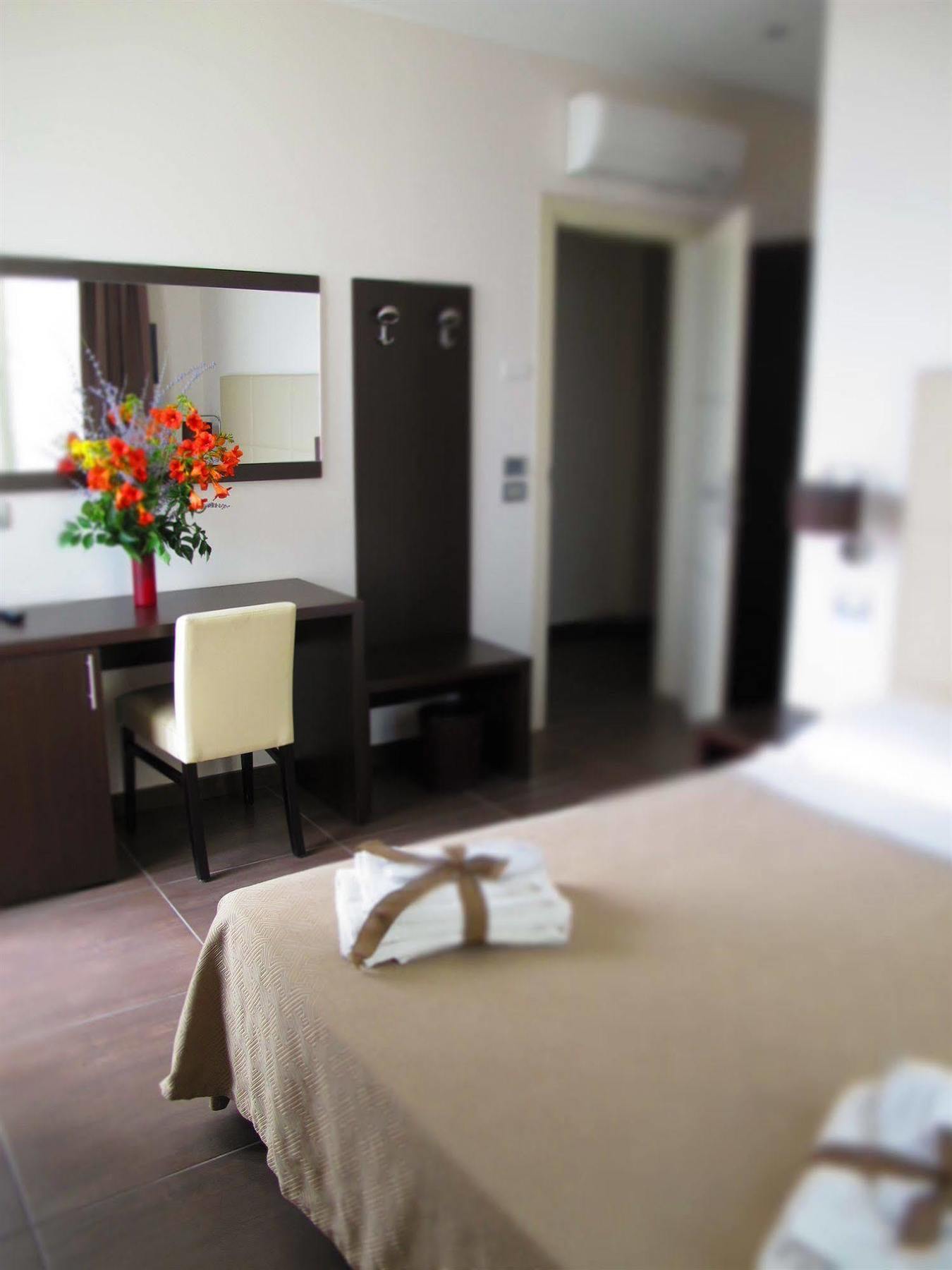 Gimmi Hotel