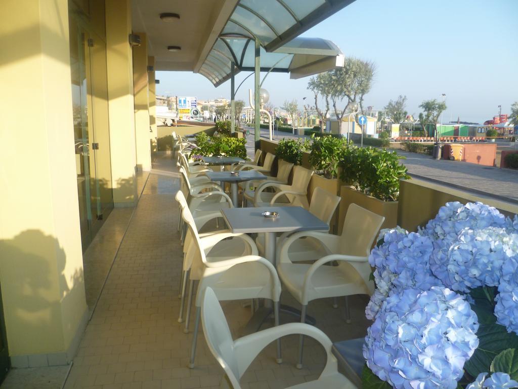 Colombo Hotel 3*