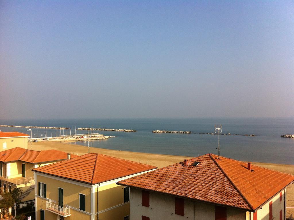 Colonna 2* Rimini