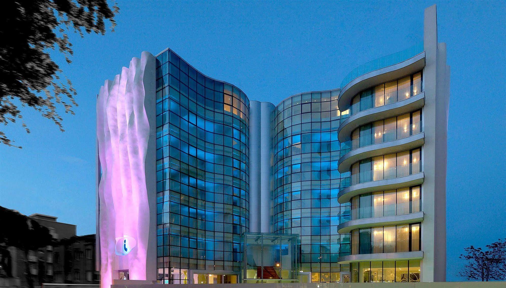 Hotel I-suite