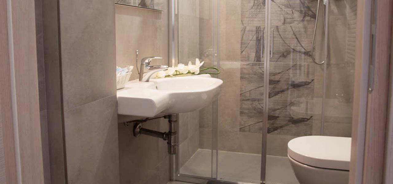 Sandra Hotel 3*