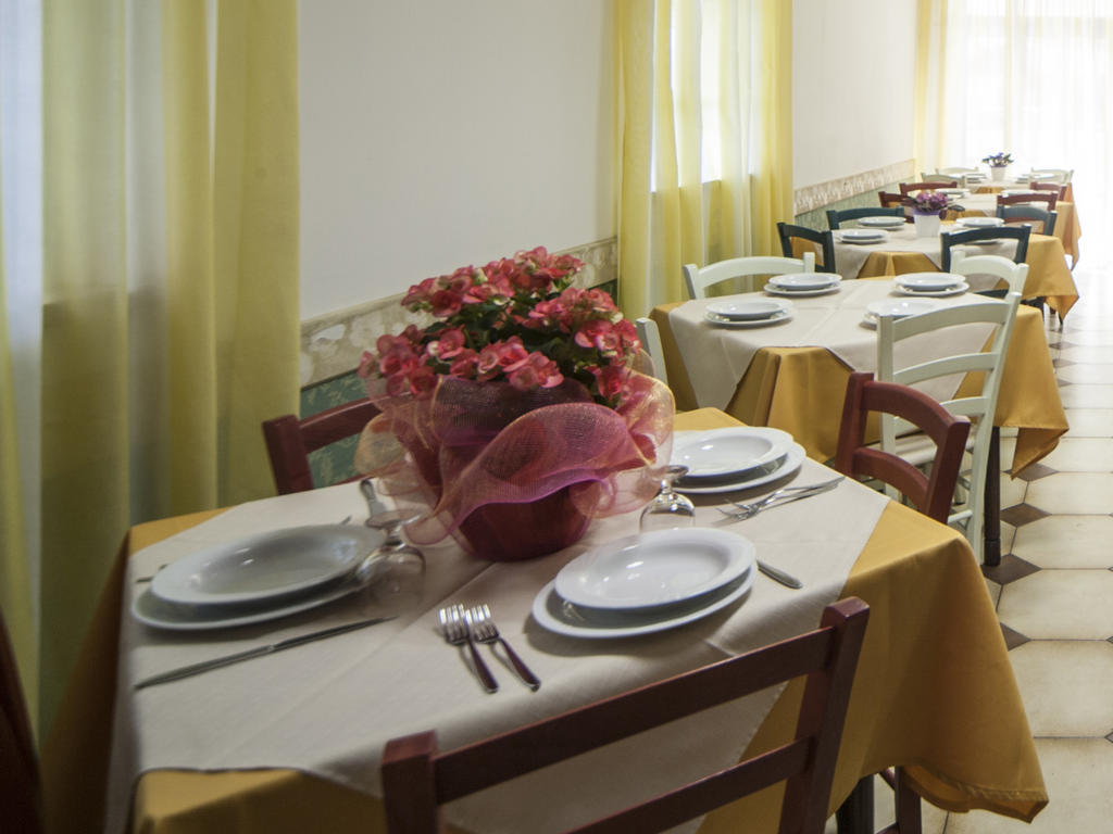 Luna Hotel 3*
