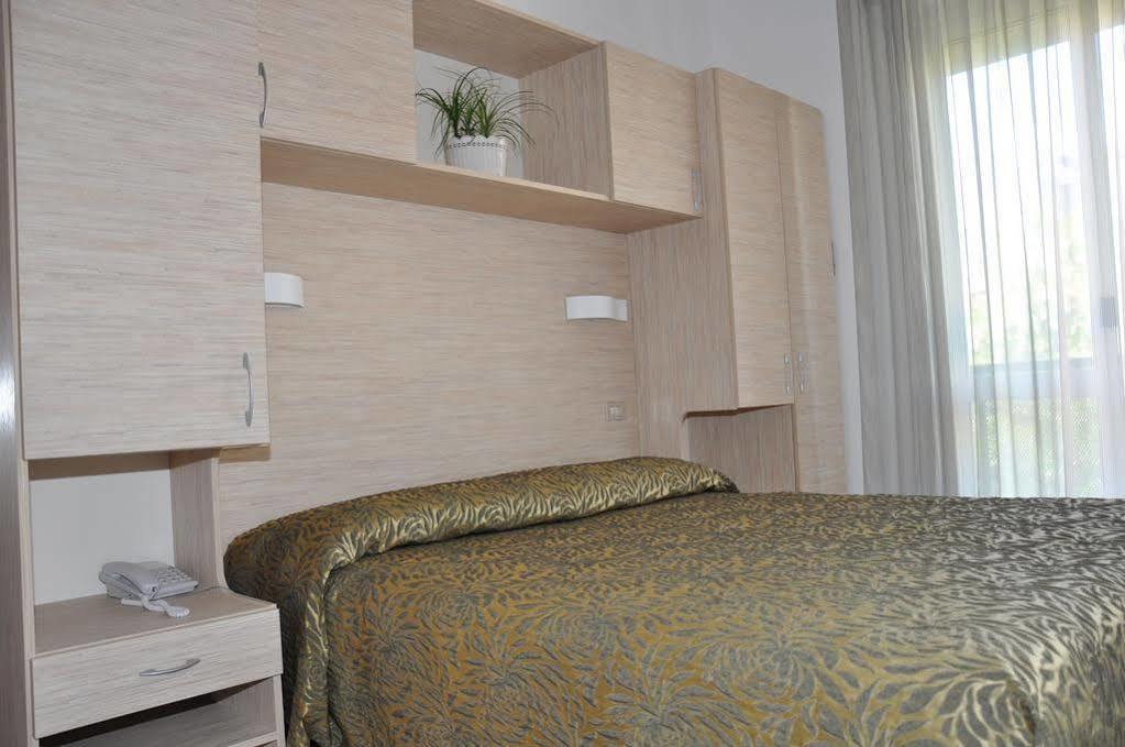 Hotel Plaza 3*