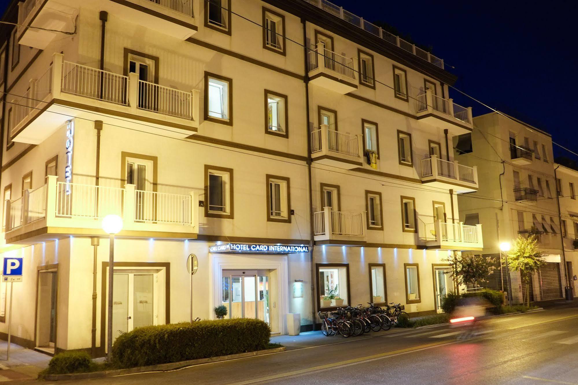 Card International Hotel 4*