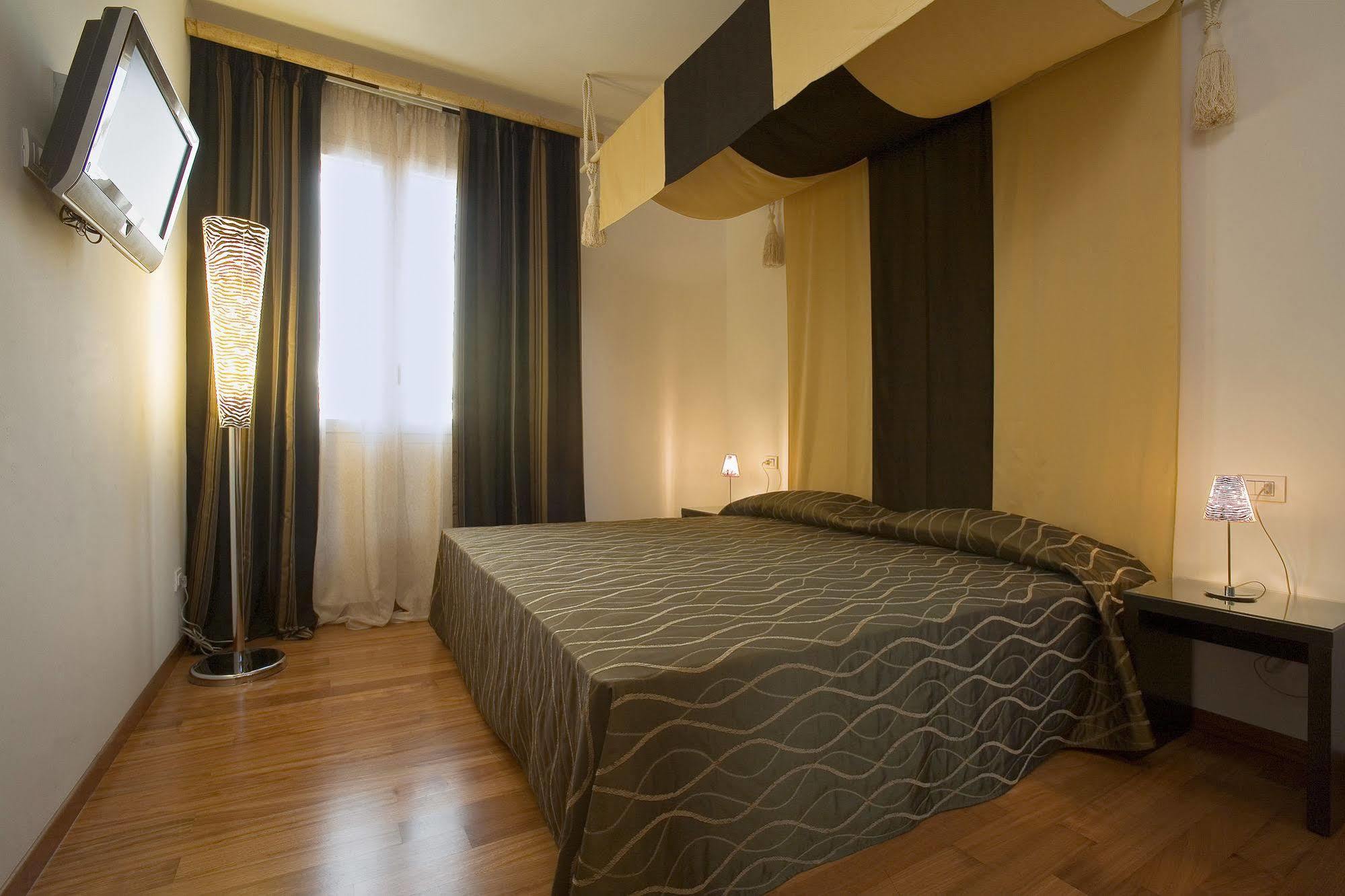 Card International Hotel 4*
