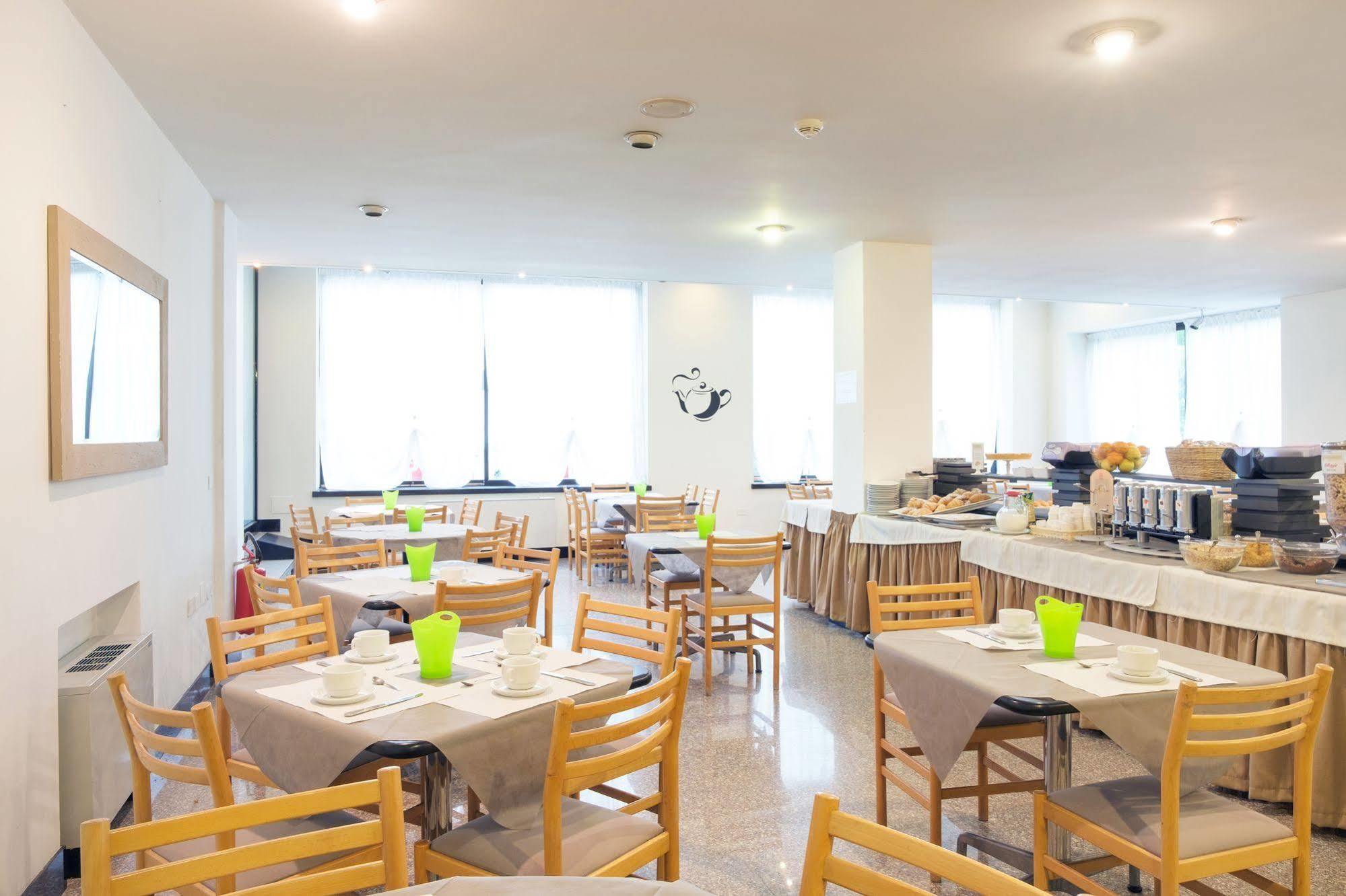 Junior Hotel Rimini