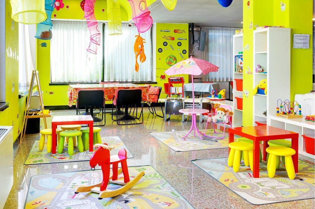 Hotel Junior