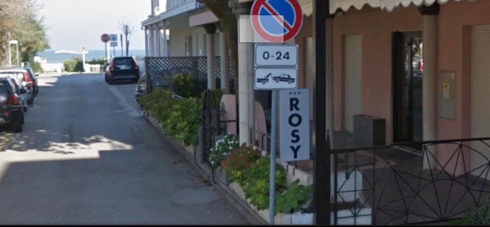 Rosy Hotel 3*