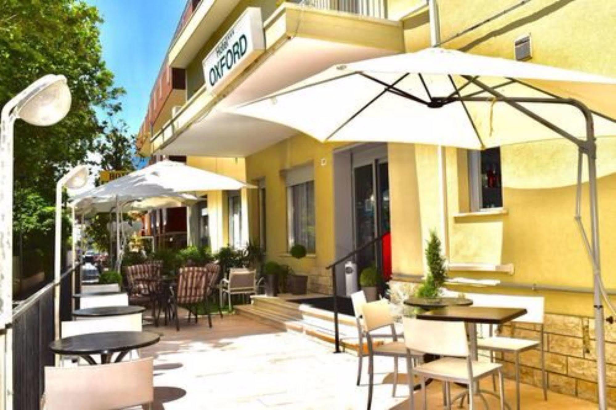 Hotel Oxford 3*