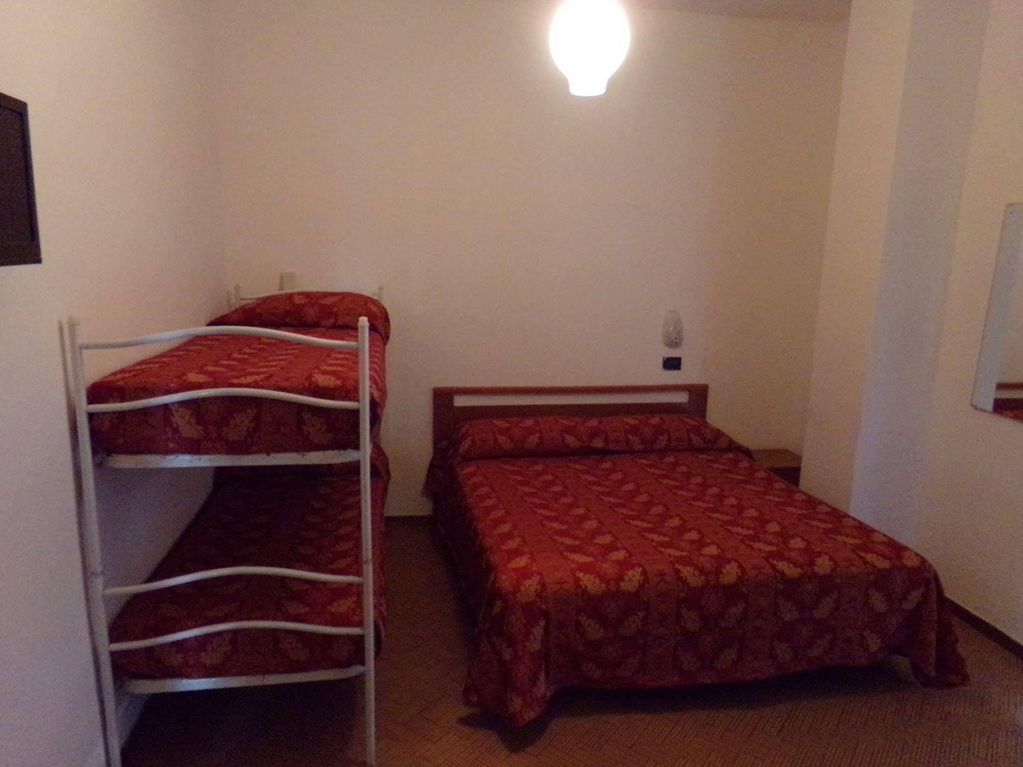 Hotel Fellini