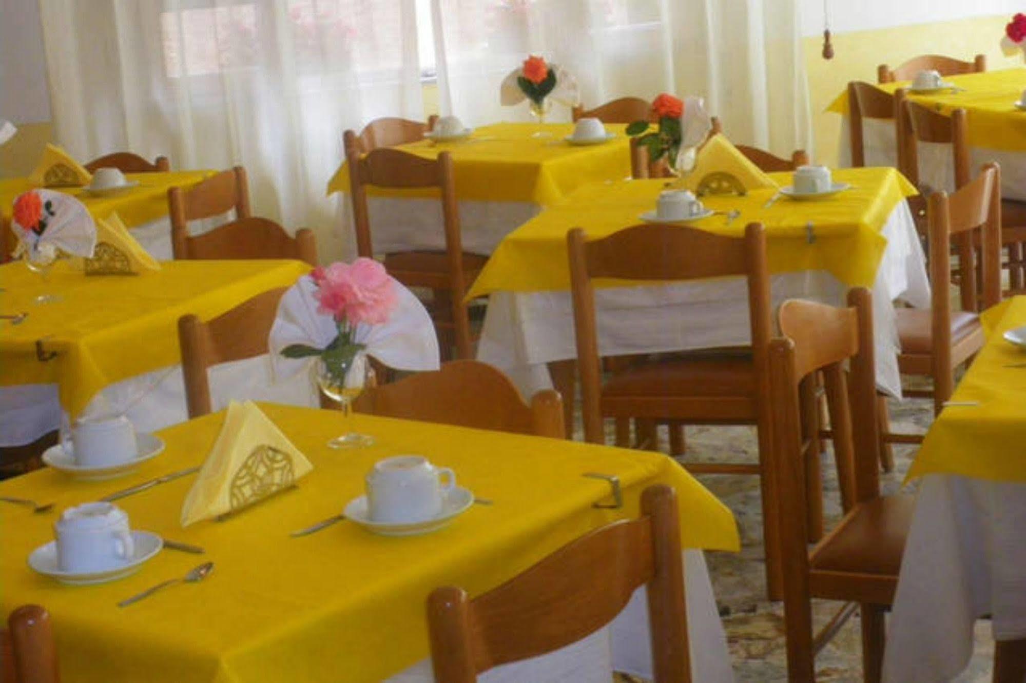 Hotel Ronconi *