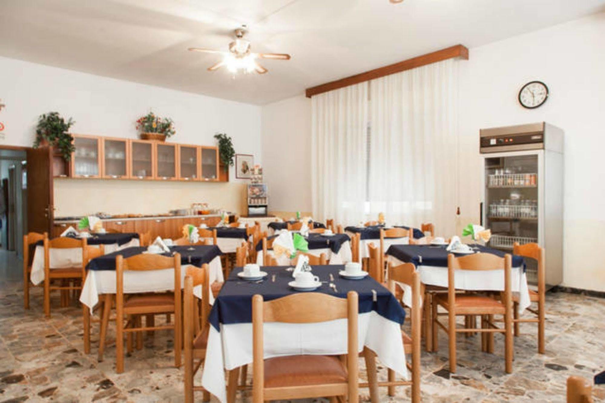 Hotel Ronconi Rimini