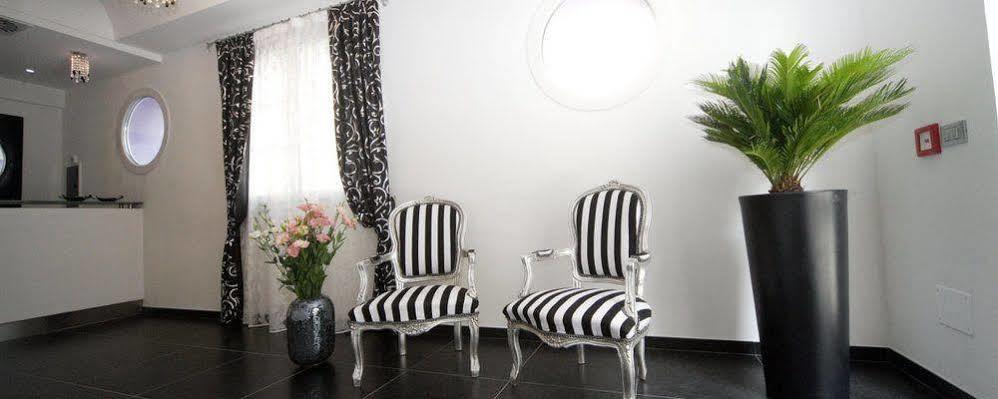 Le Viole Aparthotel