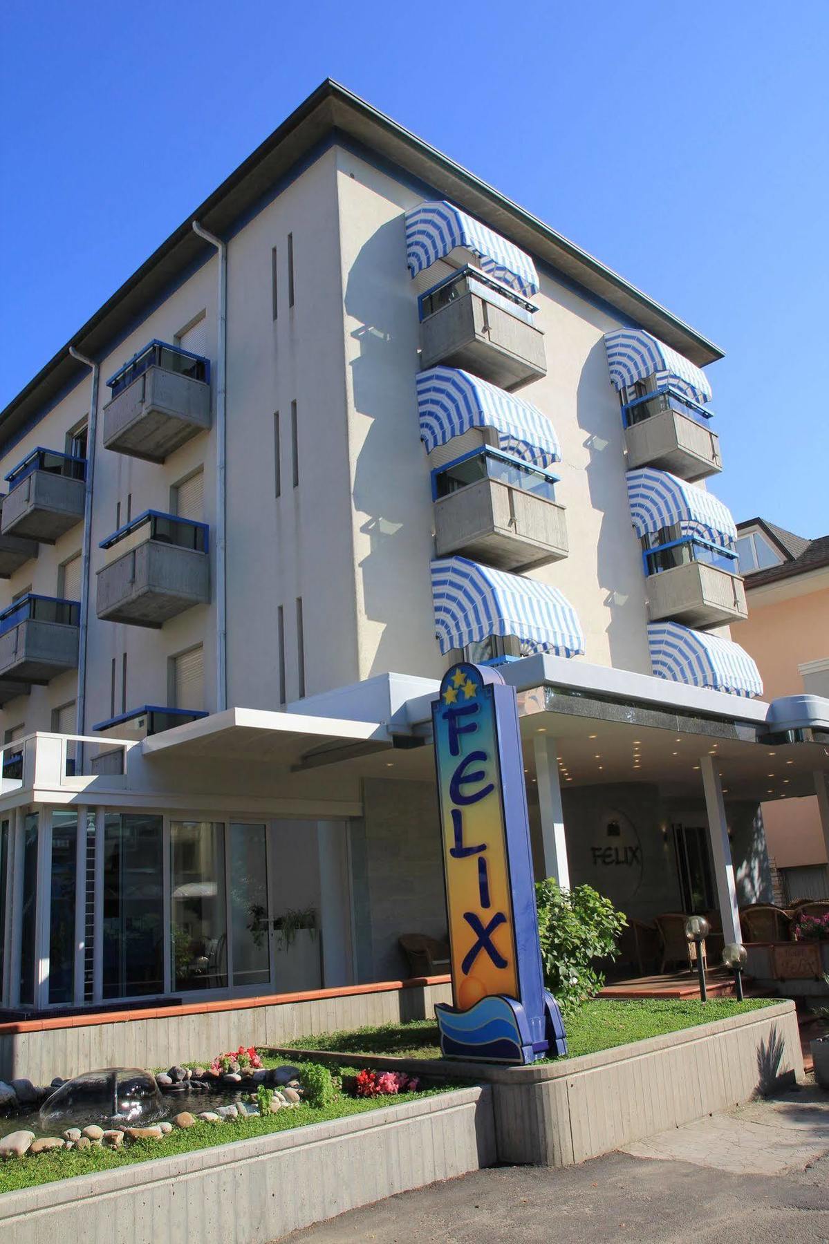 Felix Hotel 3*