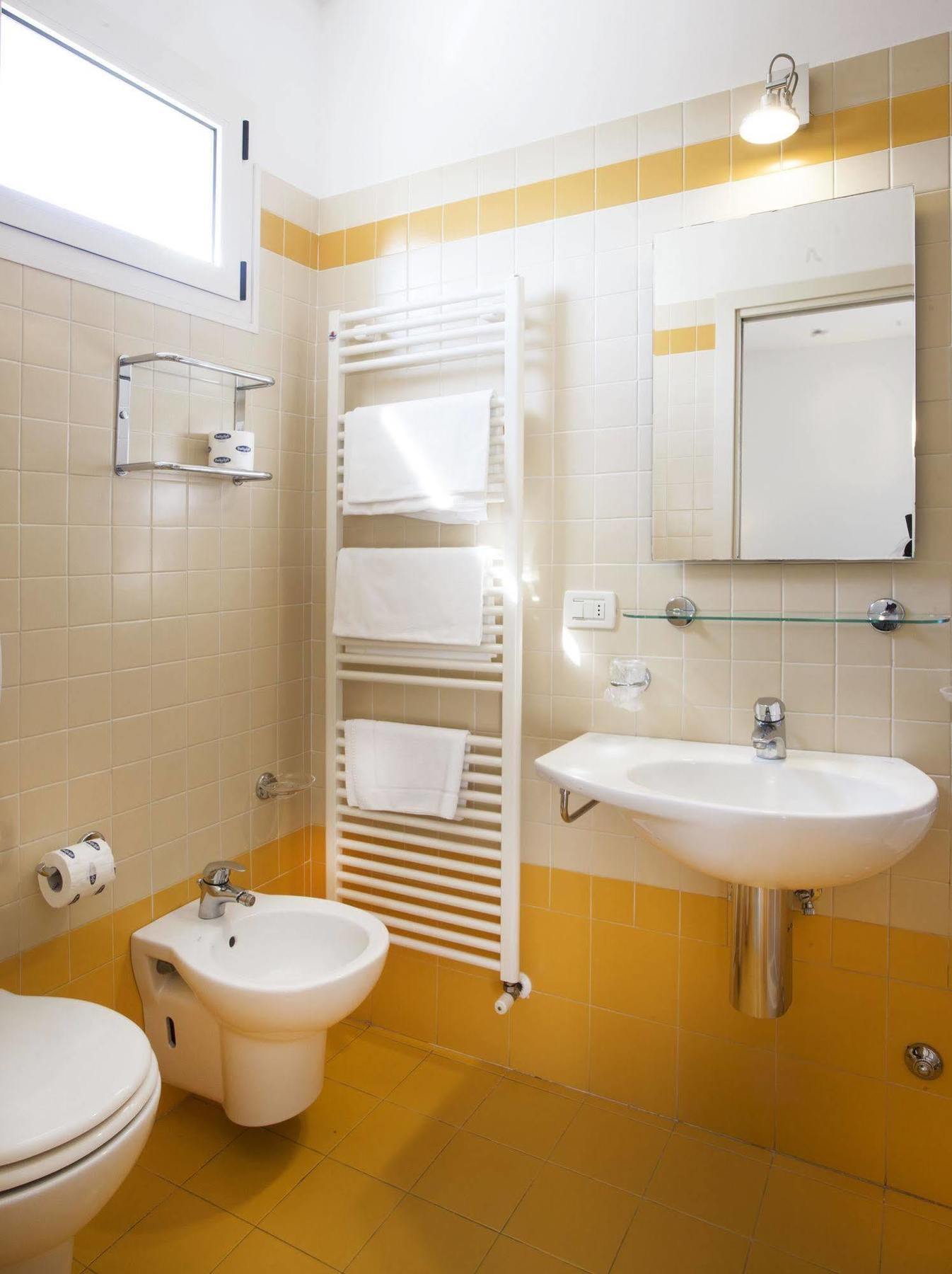 Aparthotel Mimosa 3*