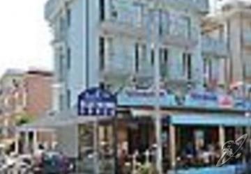 Blue Moon Hotel 3*