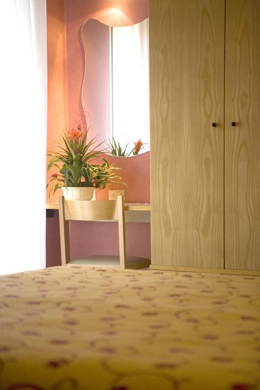 Hotel Junior Rimini